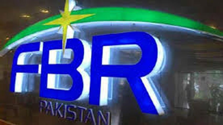 ایف بی آر حکام کے نان کسٹم پیڈ گاڑیوں کے استعمال کا انکشاف