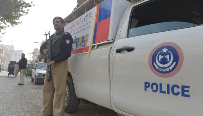 پشاور میں مبینہ پولیس مقابلہ، 3 صوبوں اور اسلام آباد پولیس کو مطلوب 4 خطرناک ڈاکو ہلاک