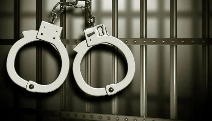 چنیوٹ: بیوی اور 3 بچوں کے قتل کے مقدمے کا مرکزی ملزم گرفتار