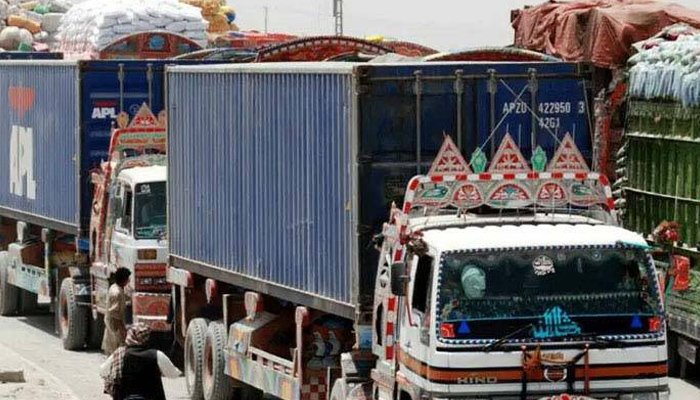 پیٹرولیم مصنوعات مہنگی، آل پاکستان گڈز ٹرانسپورٹ اتحاد کا کرایوں میں اضافے کا اعلان