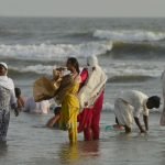 کراچی میں گرمی اور حبس برقرار، شام سے سمندری ہوائیں بحال ہونے کا امکان