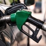 حکومت نے پیٹرول اور ڈیزل سستا کرنے کا اعلان کردیا