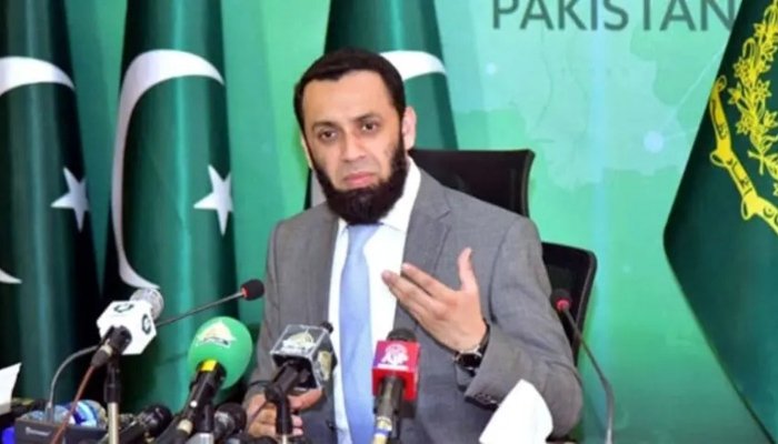 عطا تارڑ: پاکستان نے حقِ دفاع کے تحت افغانستان میں 10 مقامات پر فضائی اور ڈرون حملے کیے