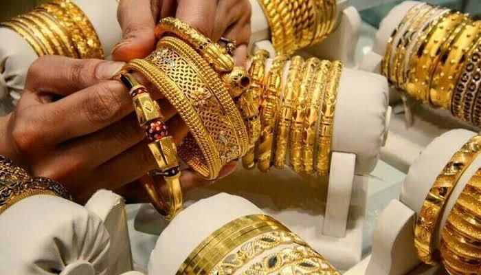 پاکستان میں سونا فی تولہ 4 ہزار روپے سے زائد مہنگا ہوگیا