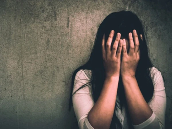 شاد باغ میں افسوسناک واقعہ، گھر میں اکیلی خاتون سے مبینہ زیادتی، ملزم گرفتار