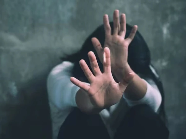 8 سالہ اسپیشل بچی کو اسکول لینے جانے کے دوران متعدد بار جنسی درندگی&hellip;