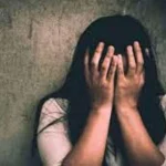 لاہور: ملازمت کے بہانے بلاکر شادی شدہ خاتون کا بیٹی کی موجودگی میں گینگ ریپ