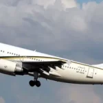 پی آئی اے کی فضائی میزبانوں پر نئی پابندی عائد