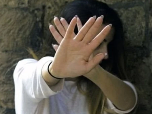 جعلی پیر کی دم کے بہانے 22 سالہ لڑکی سے مبینہ جنسی زیادتی