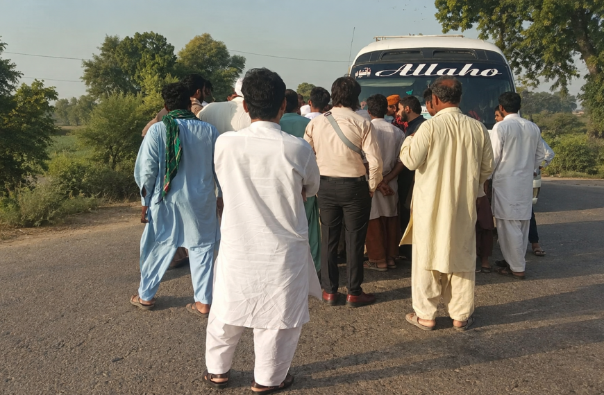 احمد پور شرقیہ سے بہاولپور روٹ پر کوسٹروں اور اڈہ مالکان کے تنازعات، طلبہ و مسافروں کو مشکلات