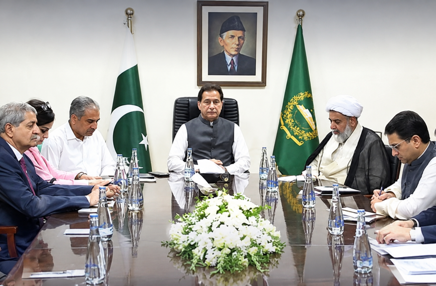 حکومت اور پی ٹی آئی کے مذاکرات ناکام، اختلافات برقرار، خیبرپختونخوا سے اسلام آباد لانگ مارچ شروع