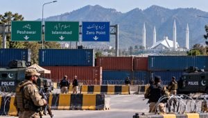 اسلام آباد مارچ: قانون نافذ کرنے والے ادارے&hellip;