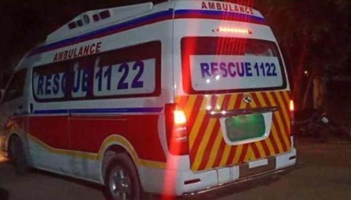 نواب شاہ: تیز رفتار کار آئل ٹینکر سے&hellip;