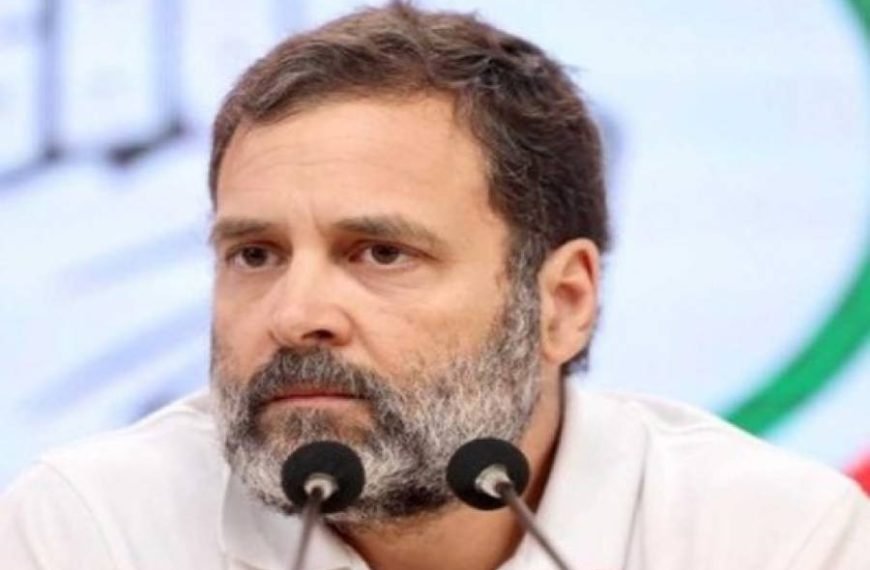 نئی دہلی میں الیکشن کمیشن کے خلاف اپوزیشن کا احتجاج، راہول گاندھی گرفتار، بعد ازاں رہا